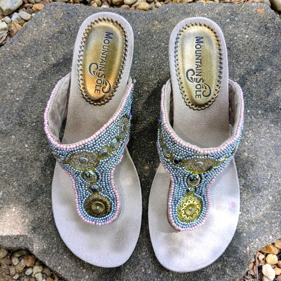 Mountain Sole Women's 7.5 Leather Sandals Slides Wedge Heels Pink Silver Beads - Picture 4 of 11